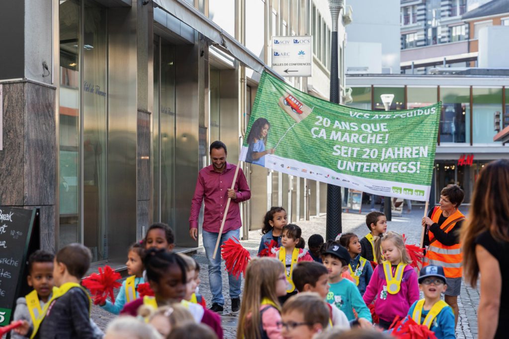 Pedibus Valais emmène de plus en plus d'enfants à l'école